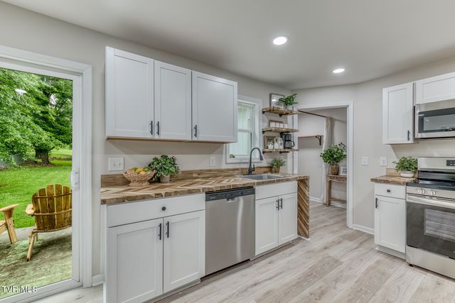 1841 Holston Drive, Bristol, TN 37620
