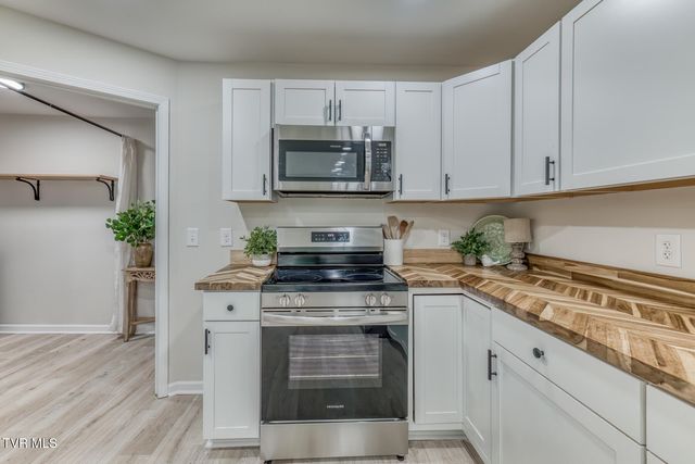 1841 Holston Drive, Bristol, TN 37620