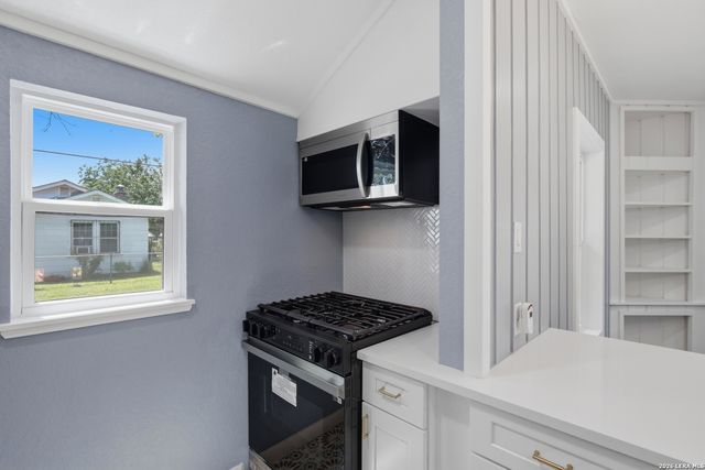 520 Frost Street, San Antonio, TX 78201