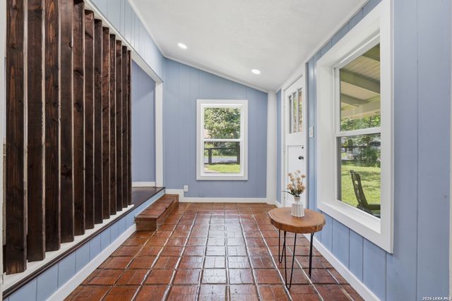 520 Frost Street, San Antonio, TX 78201