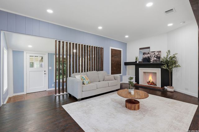 520 Frost Street, San Antonio, TX 78201
