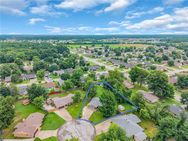 1105 Westridge Lane, Rogers, AR 72756