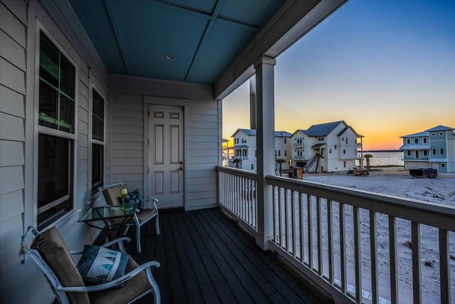 1454 Seaside Circle, Navarre, FL 32566