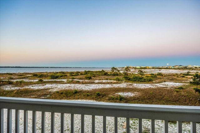 1454 Seaside Circle, Navarre, FL 32566