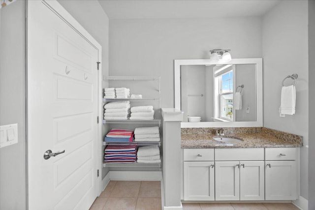 1454 Seaside Circle, Navarre, FL 32566