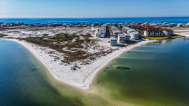 1454 Seaside Circle, Navarre, FL 32566