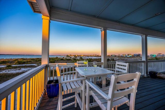 1454 Seaside Circle, Navarre, FL 32566
