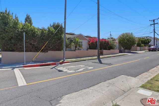 17202 Grevillea Avenue, Lawndale, CA 90260