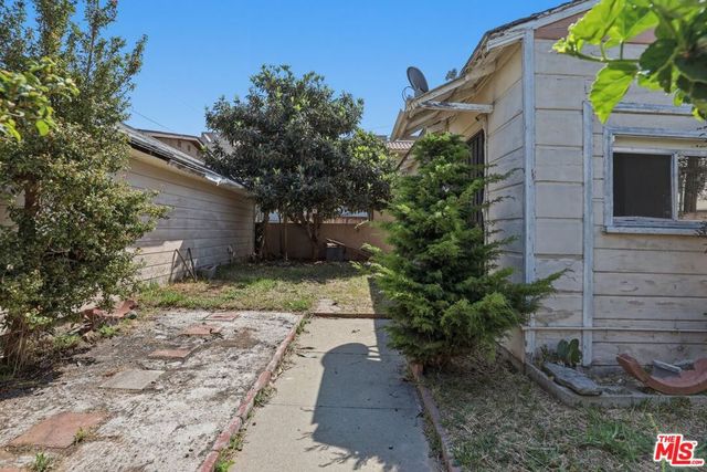 17202 Grevillea Avenue, Lawndale, CA 90260