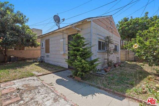 17202 Grevillea Avenue, Lawndale, CA 90260