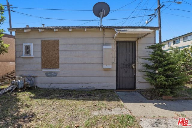 17202 Grevillea Avenue, Lawndale, CA 90260
