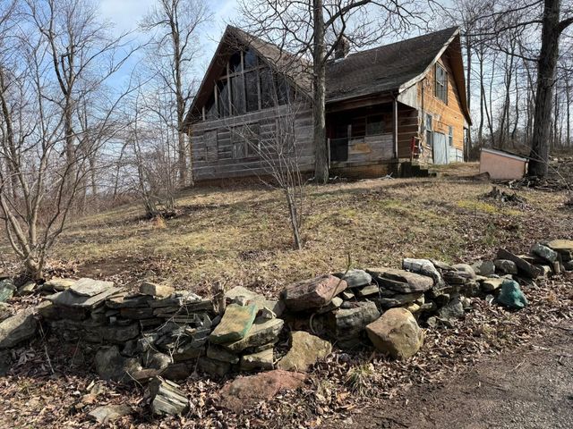 1605 Tennessee Ridge Road, Parksville, KY 40464