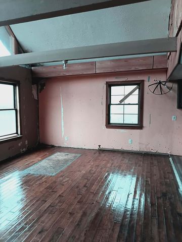 1605 Tennessee Ridge Road, Parksville, KY 40464