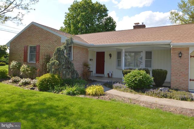 230 ADELE AVE, Manheim, PA 17545