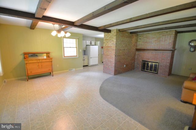 230 ADELE AVE, Manheim, PA 17545