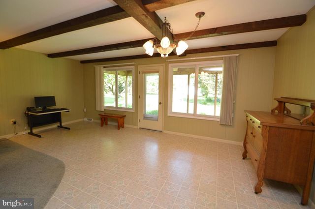 230 ADELE AVE, Manheim, PA 17545