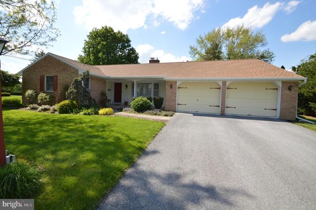 230 ADELE AVE, Manheim, PA 17545