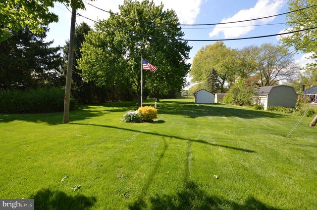 230 ADELE AVE, Manheim, PA 17545