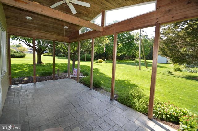 230 ADELE AVE, Manheim, PA 17545