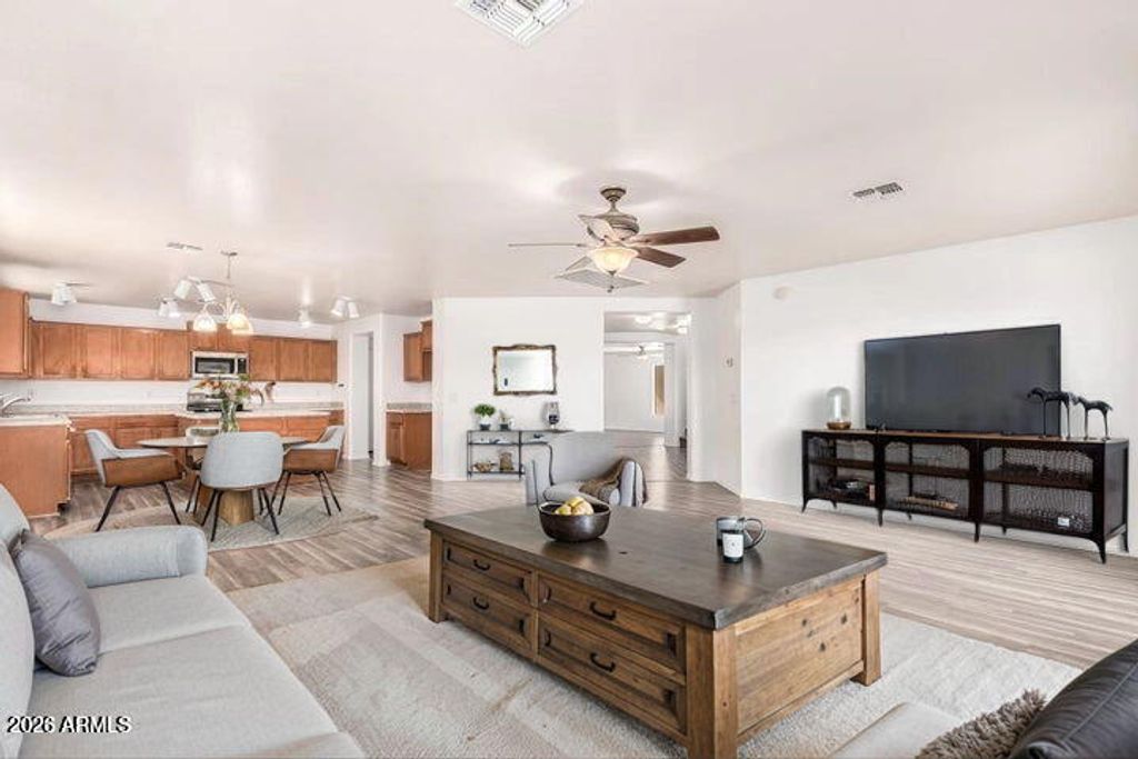 1272 W PINKLEY Avenue, Coolidge, AZ 85128 — exterior