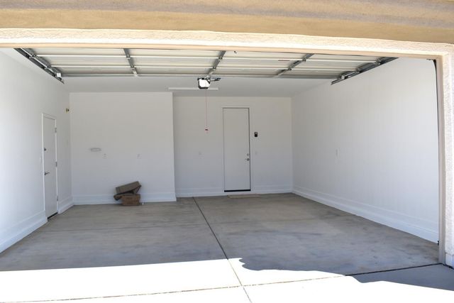 14798 W GRAY FOX Trail, Surprise, AZ 85387