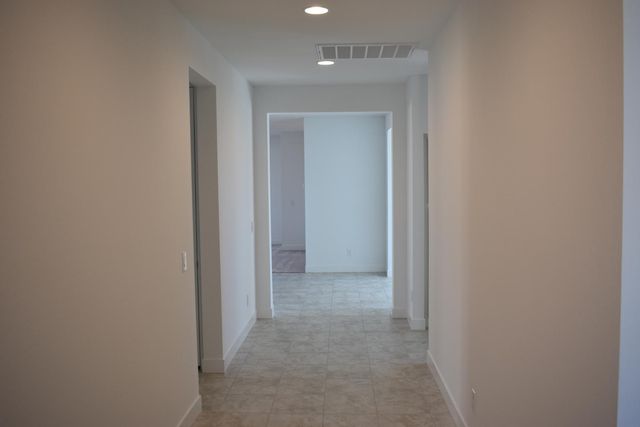 14798 W GRAY FOX Trail, Surprise, AZ 85387