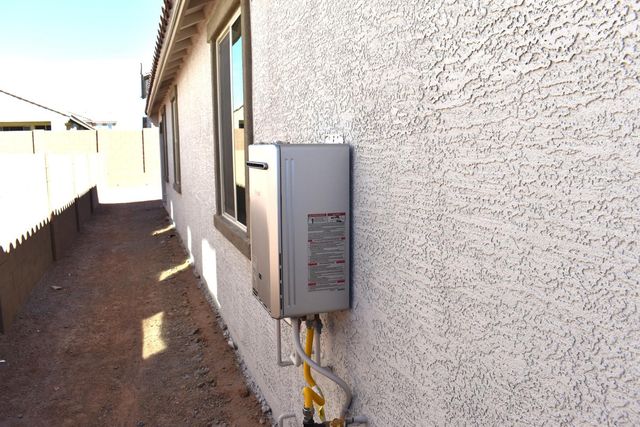 14798 W GRAY FOX Trail, Surprise, AZ 85387