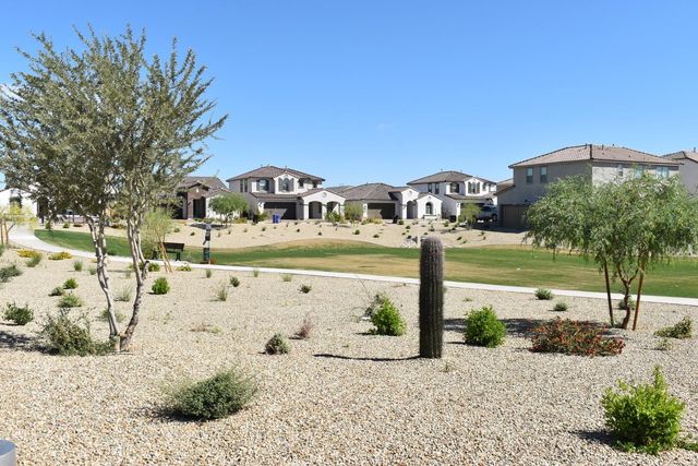 14798 W GRAY FOX Trail, Surprise, AZ 85387