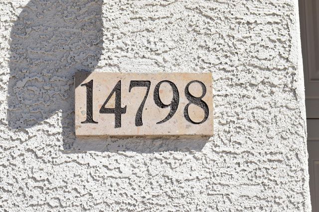 14798 W GRAY FOX Trail, Surprise, AZ 85387