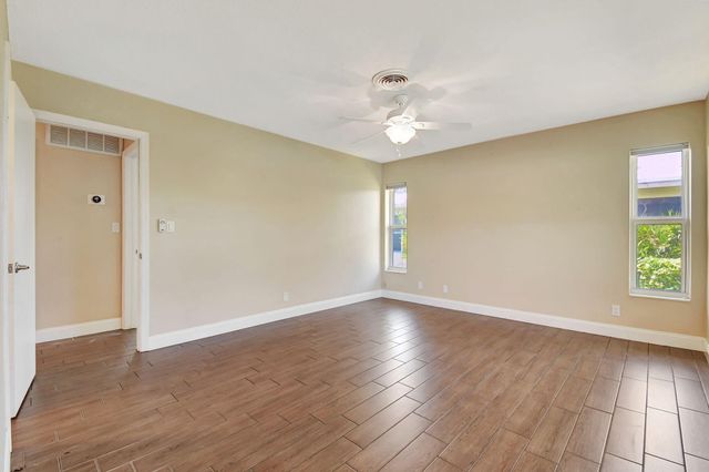 2757 NE 29th Avenue 4, Lighthouse Point, FL 33064