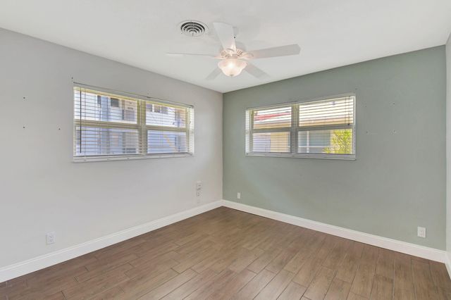 2757 NE 29th Avenue 4, Lighthouse Point, FL 33064