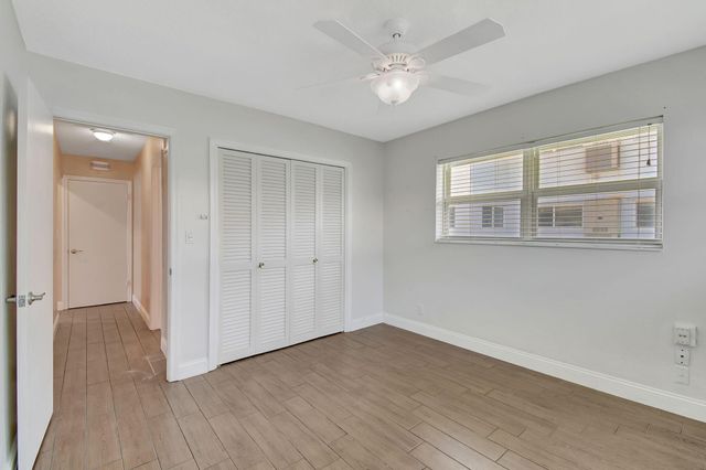 2757 NE 29th Avenue 4, Lighthouse Point, FL 33064