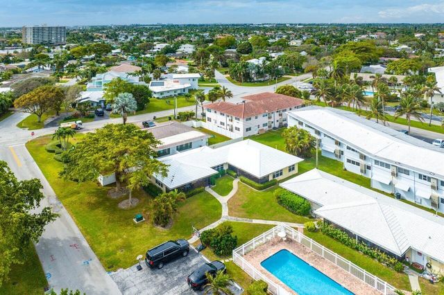 2757 NE 29th Avenue 4, Lighthouse Point, FL 33064