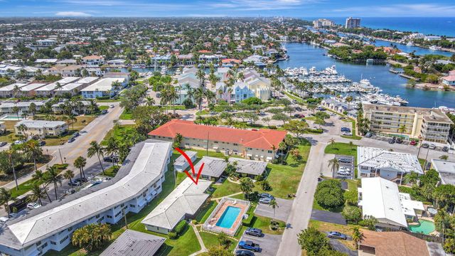 2757 NE 29th Avenue 4, Lighthouse Point, FL 33064