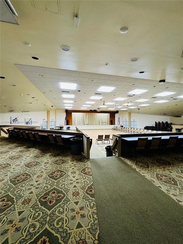 9480 Sunrise Lakes Blvd 204, Sunrise, FL 33322