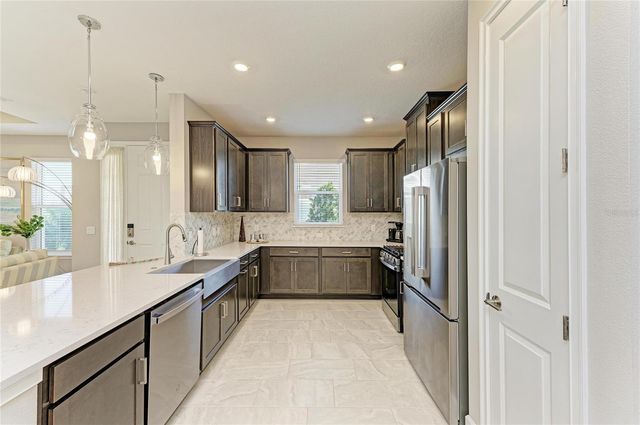 6017 MESA GLEN, Bradenton, FL 34203
