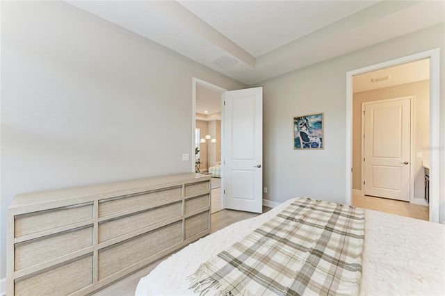 6017 MESA GLEN, Bradenton, FL 34203