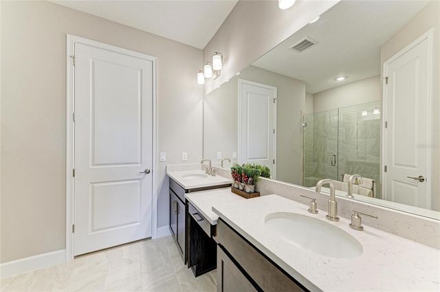 6017 MESA GLEN, Bradenton, FL 34203