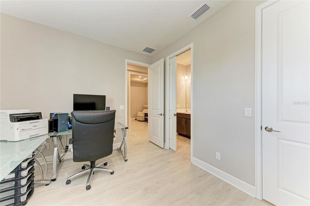 6017 MESA GLEN, Bradenton, FL 34203