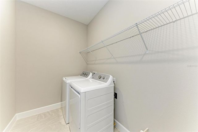 6017 MESA GLEN, Bradenton, FL 34203