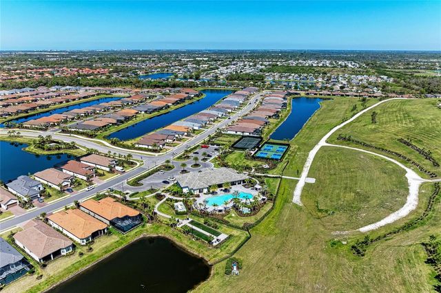 6017 MESA GLEN, Bradenton, FL 34203