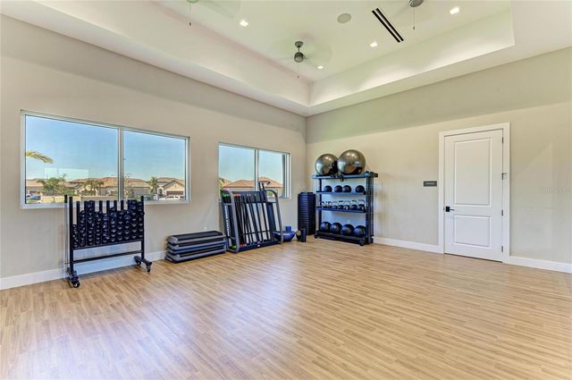 6017 MESA GLEN, Bradenton, FL 34203