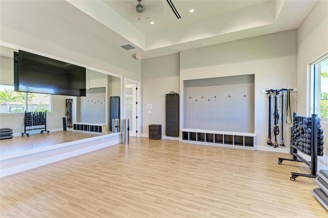 6017 MESA GLEN, Bradenton, FL 34203
