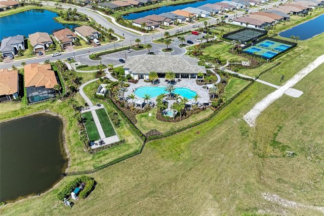 6017 MESA GLEN, Bradenton, FL 34203