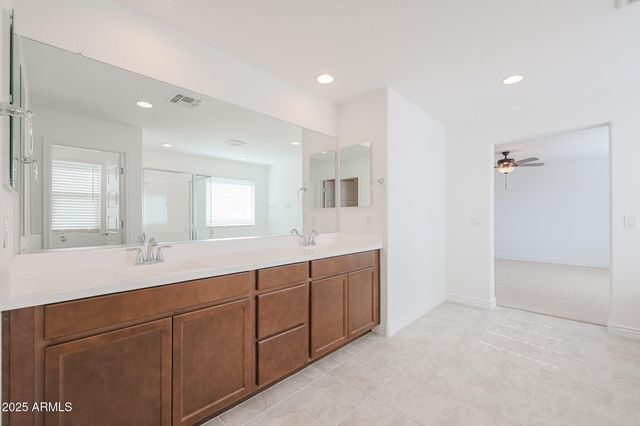 14767 W COTTONTAIL Lane, Surprise, AZ 85387