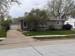 219 N LARK STREET, Oshkosh, WI 54902