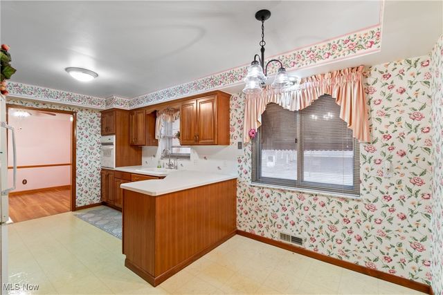 4464 W 224th Street, Fairview Park, OH 44126