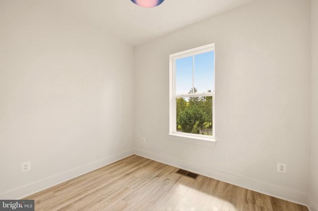 1231 WYNTON PL NE, Washington, DC 20017