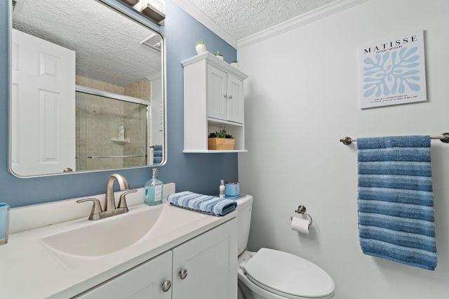 401 Pinecrest Circle F, Jupiter, FL 33458