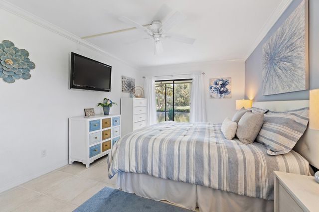 401 Pinecrest Circle F, Jupiter, FL 33458
